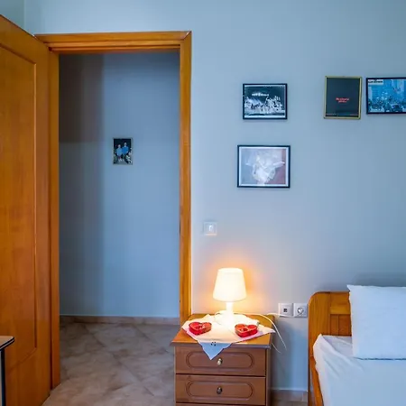 Traditional Style 3 Bedroom Flat In 6 Guests Apartment Lixouri